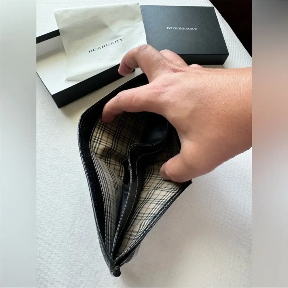 Burberry Men’s Black Wallet
